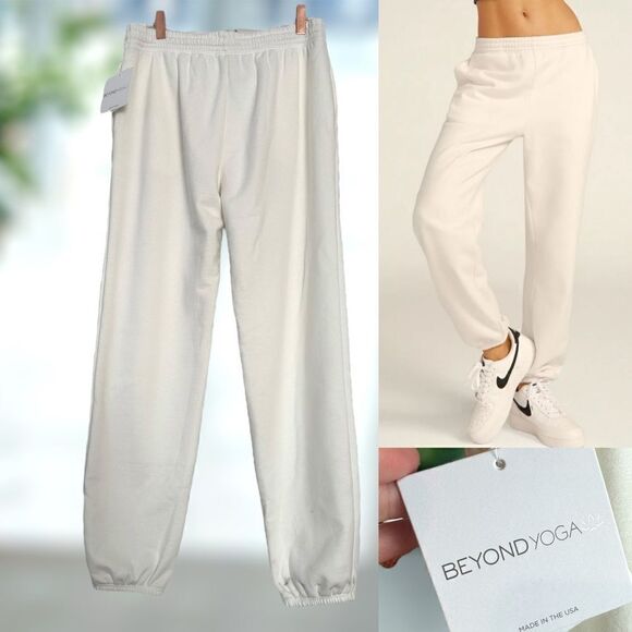 NWT Beyond Yoga • Luxe Fleece On the Go Jogger Pants Size S - Picture 1 of 11